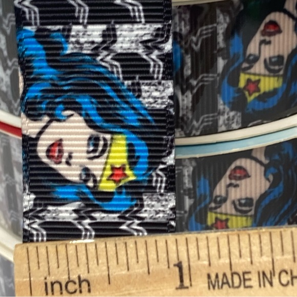 Wonder Woman DC Comics Printed Grosgrain Ribbon 5 Spools 1" 3yds Crafts - Picture 2 of 16